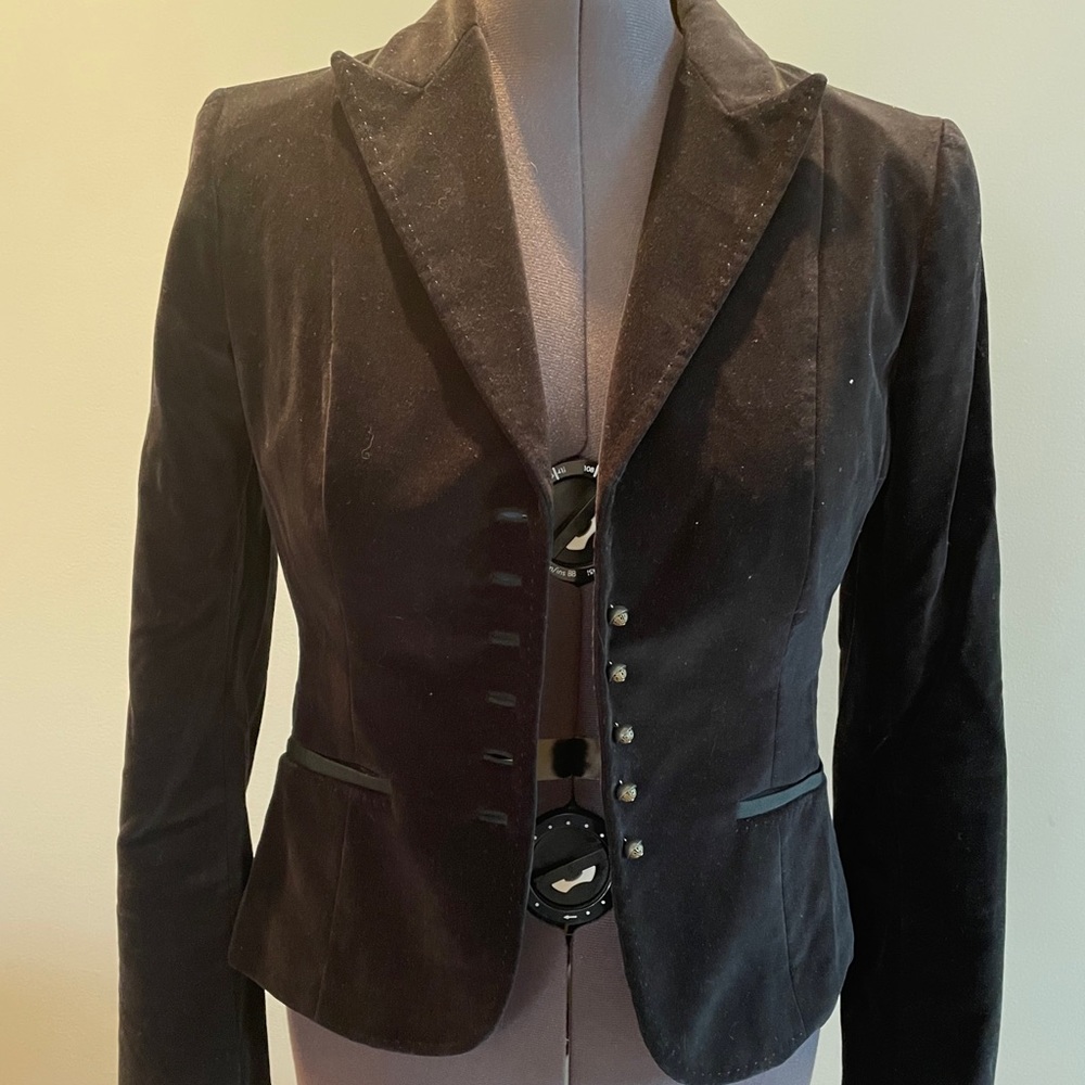 Tahari black velvet jacket